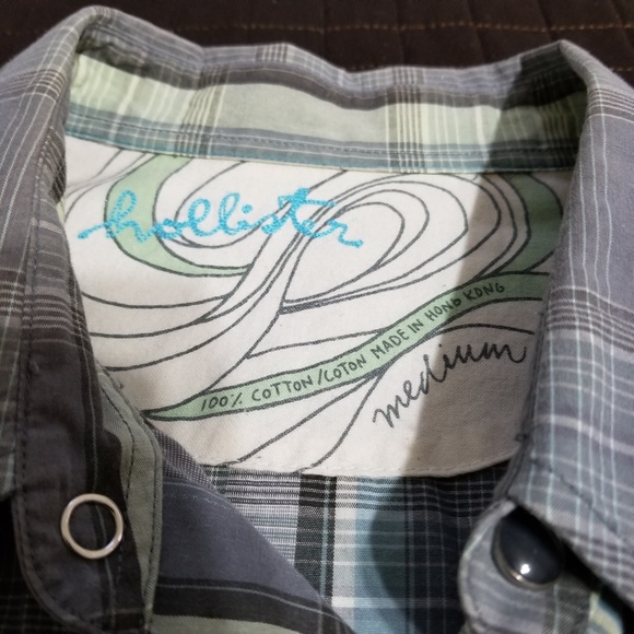 Hollister button down shirt - Picture 2 of 7